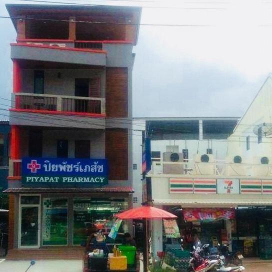Lanta White'S House Hotel Koh Lanta Exterior photo