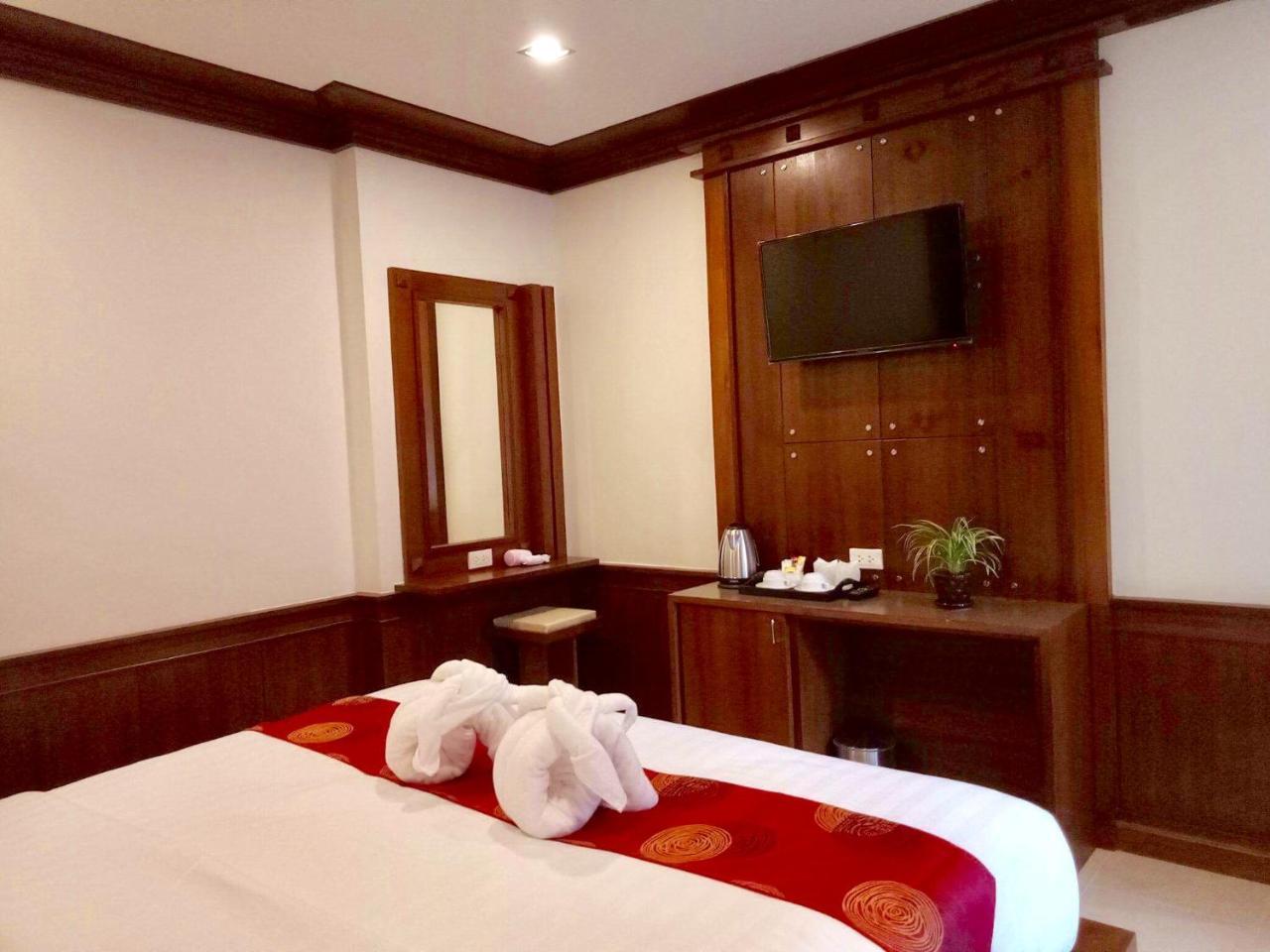 Lanta White'S House Hotel Koh Lanta Exterior photo