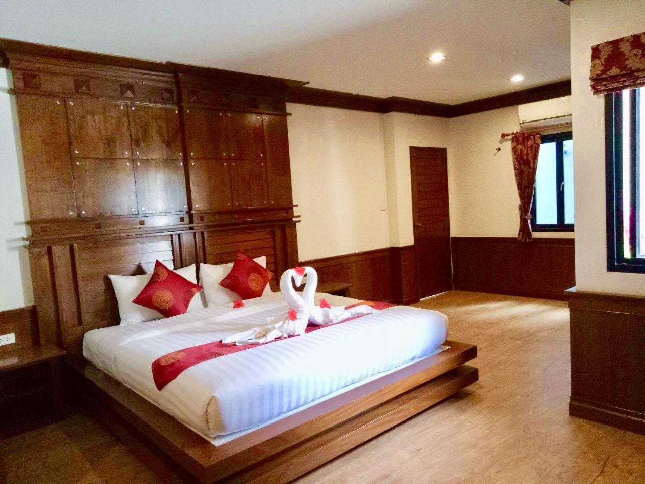 Lanta White'S House Hotel Koh Lanta Exterior photo